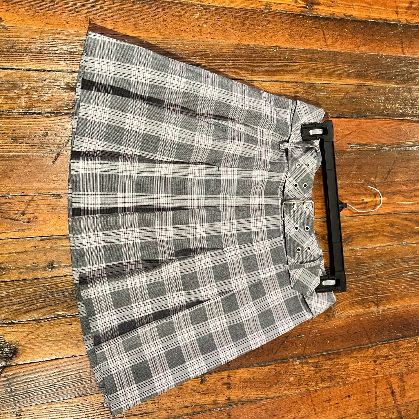 Y2K Grey & Pink Plaid Skirt (8)