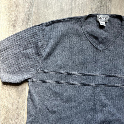 Grey Knit Short Sleeve V-neck Tee