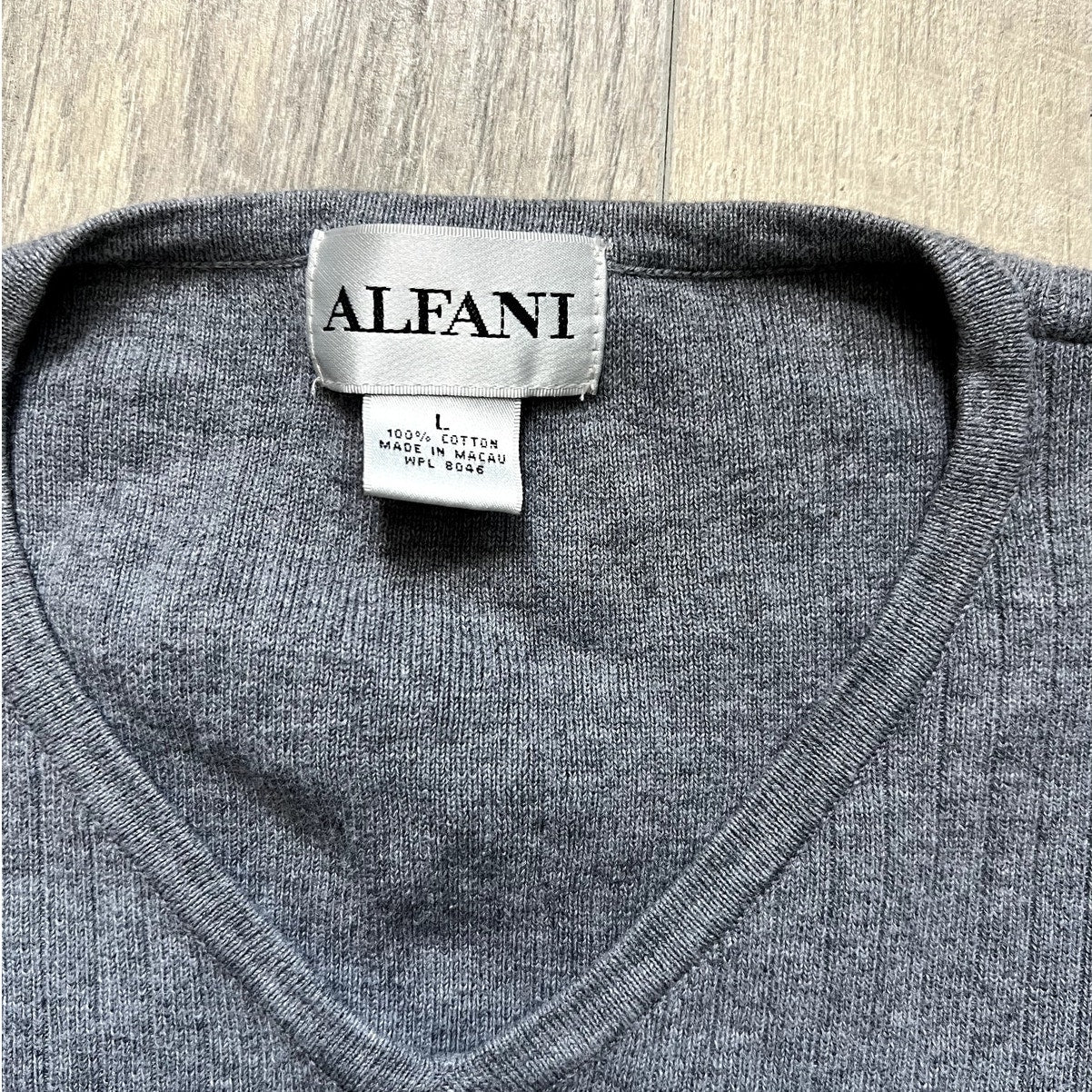 Grey Knit Short Sleeve V-neck Tee