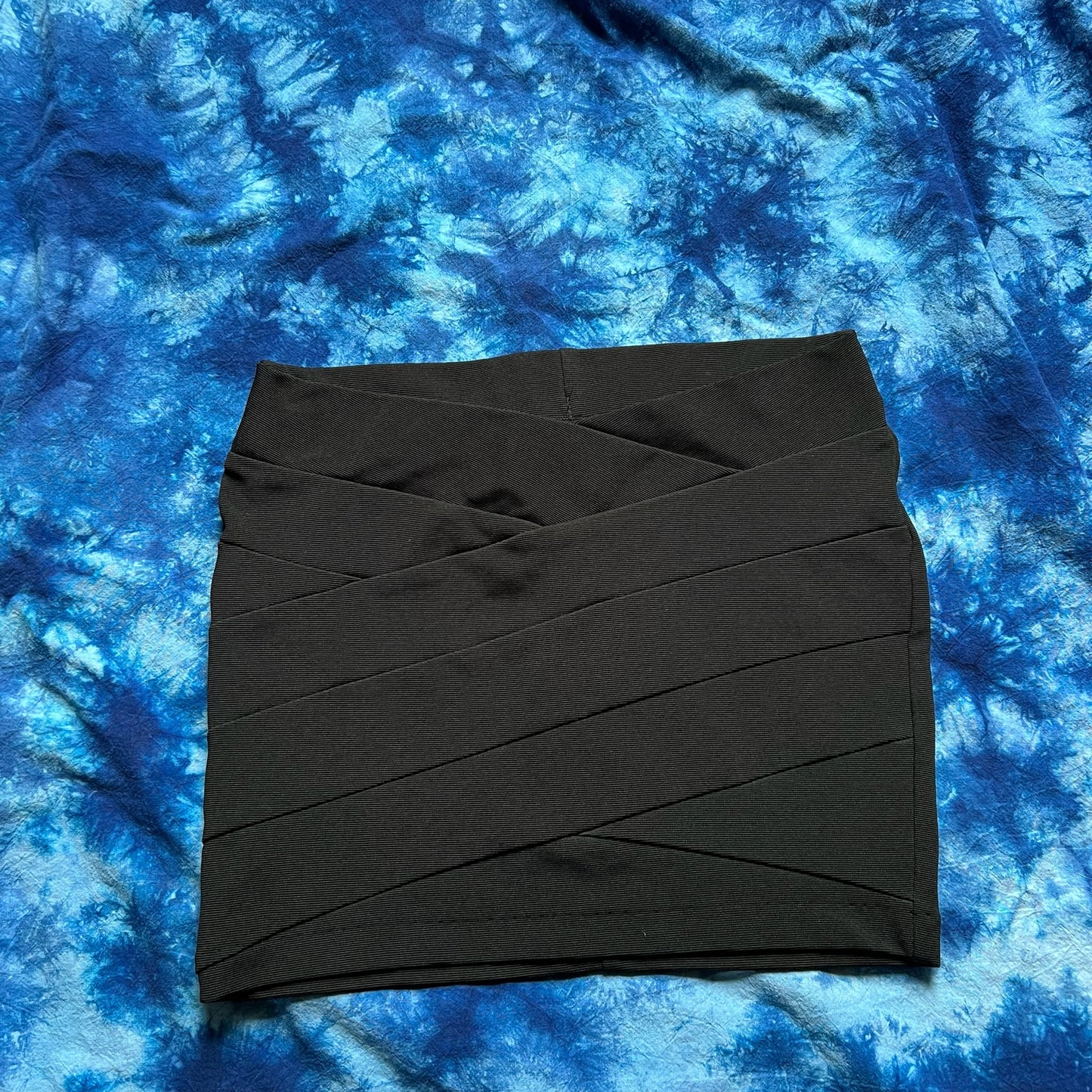 Y2K Mini Skirt (L)